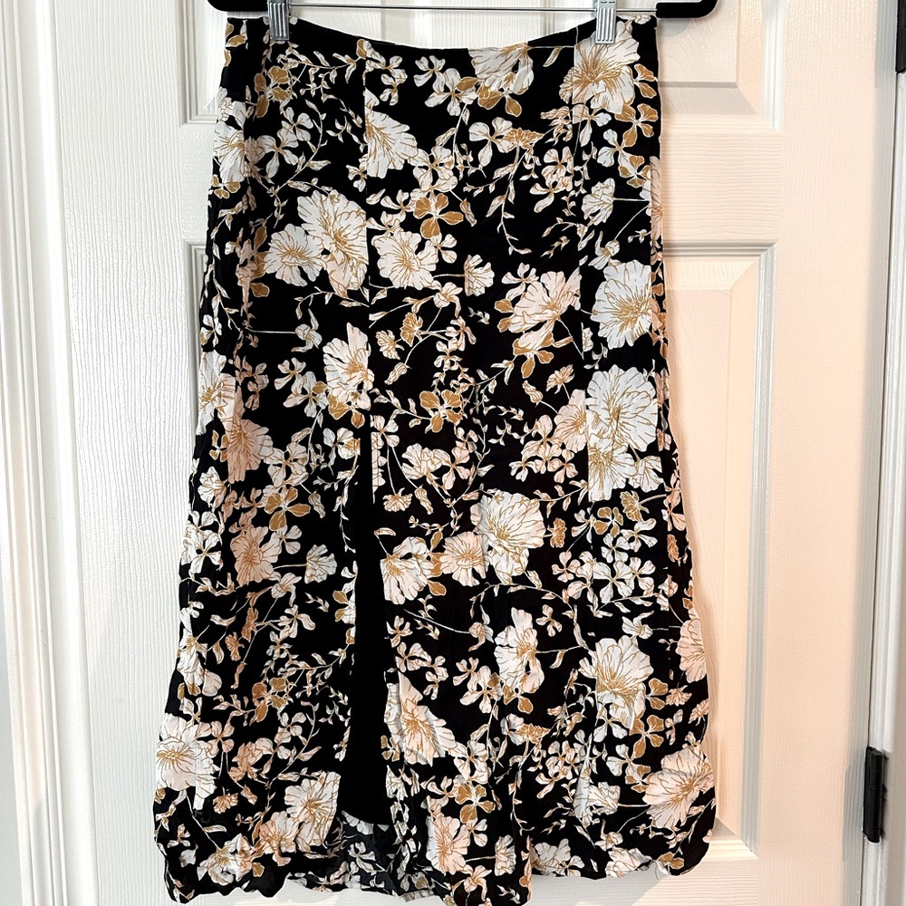 The Lille Side-Slit Midi Skirt by Maeve
